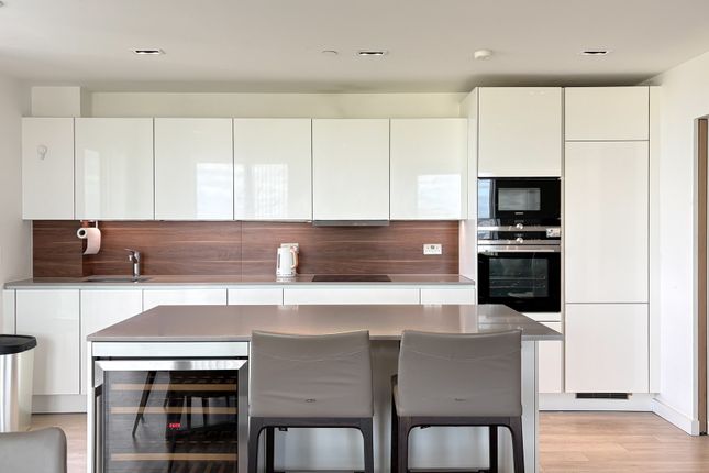 97 Skyline, Skyline Apartment, Devan Grove, London, England, N4, London photo 5
