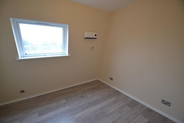 Peregrine House | The Blanes, Ware photo 3
