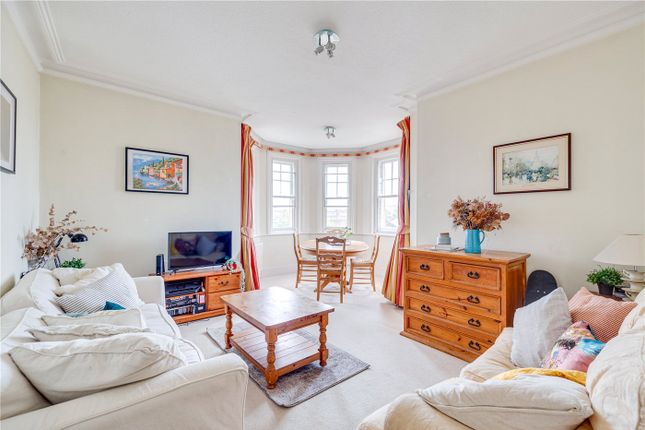 Flat for sale in Zenobia Mansions, Queen's Club Gardens, Barons Court/Fulham, London