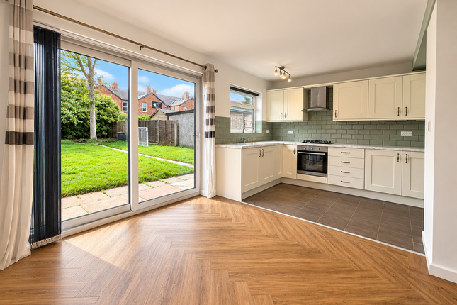 34, Lynwood Grove, Sale photo 4