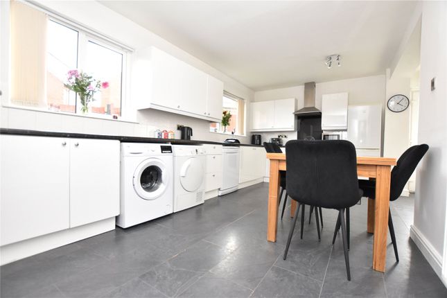 5, Marina Crescent, Leeds photo 2