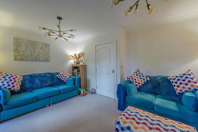 4a, Stream Road, Stourbridge photo 3