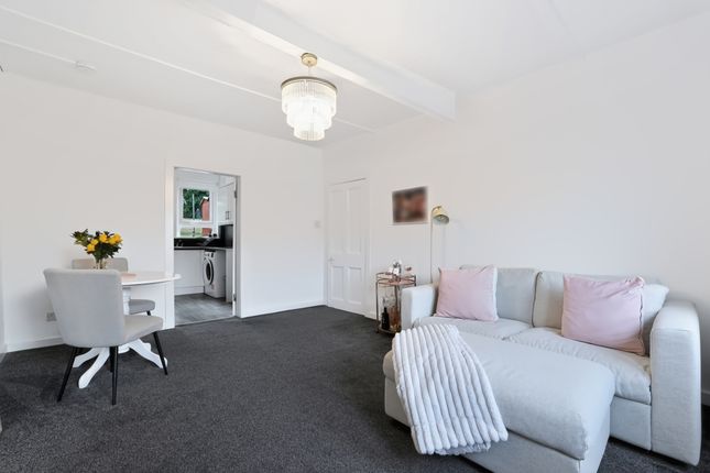 29 Springfield Crescent, Bishopbriggs photo 4