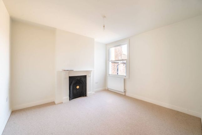 Thumbnail Flat to rent in Bickley Street, Tooting, London