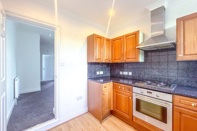 Saint Albans Road, Watford photo 5