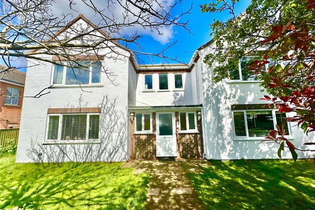 Flat for sale in Kings Road, Lymington, Hampshire