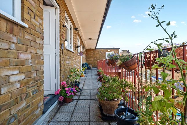 Flat 6, 126-128, High Street, London photo 3