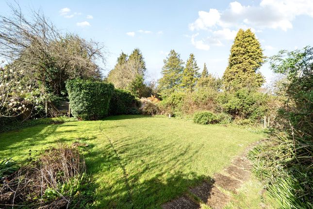 Willowbrook,, Petworth Road, Witley, Godalming photo 2