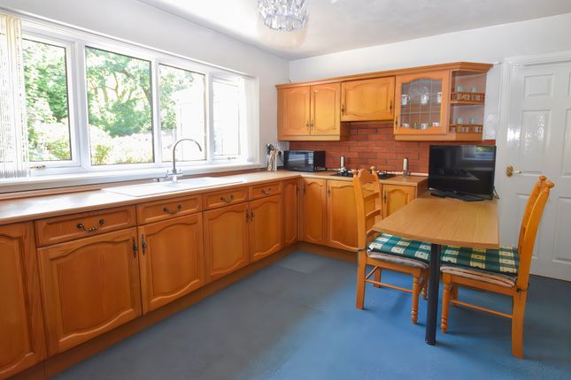 9, Broom Hollow, Market Drayton photo 5