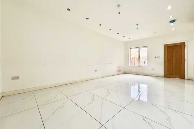 150, Mortlake Road, ILFORD photo 3