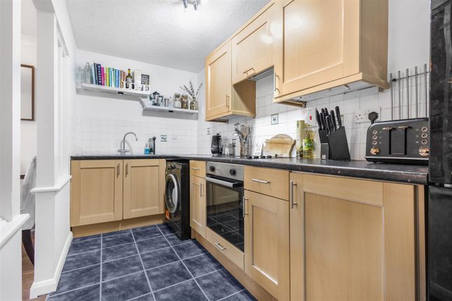 Flat 44, Fitzwalter Place, Chelmsford Road, Dunmow photo 3