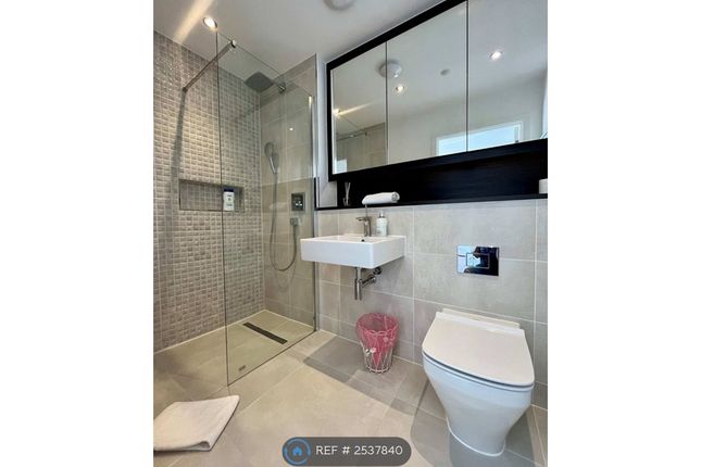 Master Ensuite