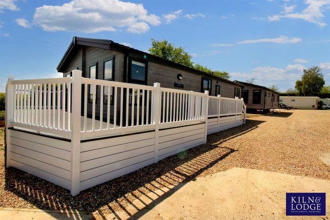Mobile/park home for sale in Wayside Leisure Estate, Way Hill, Minster, Ramsgate