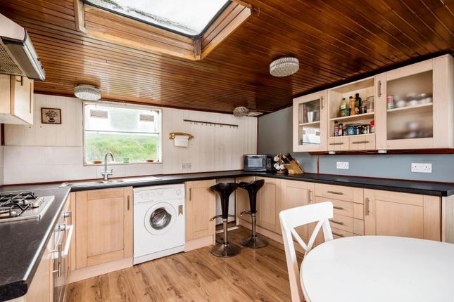 Thames Ditton Marina, Surbiton KT6, 3 bedroom houseboat ...