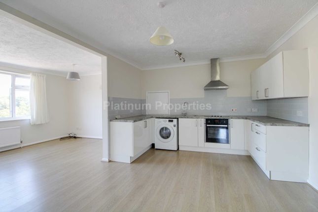 Thumbnail Flat to rent in Cambridge Road, Ely