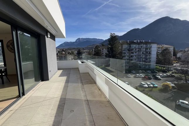 Thumbnail Apartment for sale in Annecy Le Vieux, Annecy / Aix Les Bains, French Alps / Lakes
