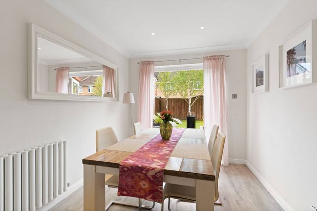 31, Badger Court, Broxburn photo 4