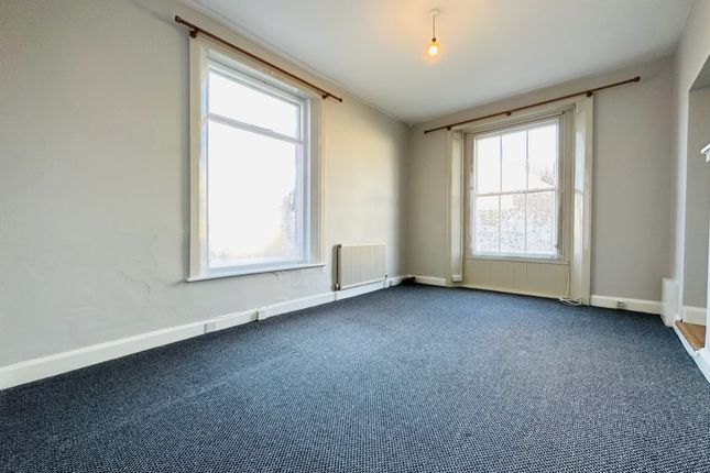 Flat 2, Torrington Court, North Road East, Plymouth photo 3