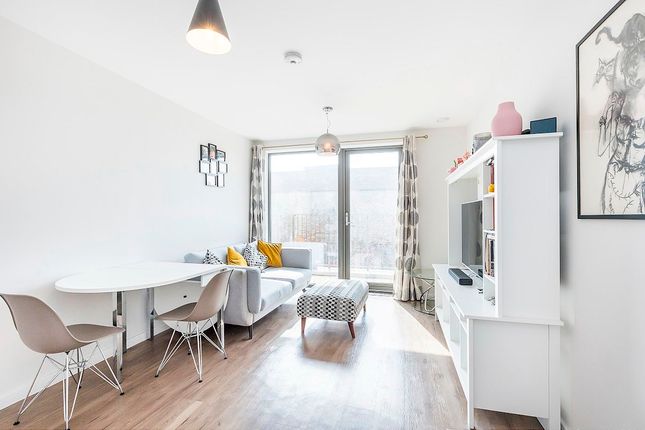 Thumbnail Flat for sale in Pioneer Court, Canning Town