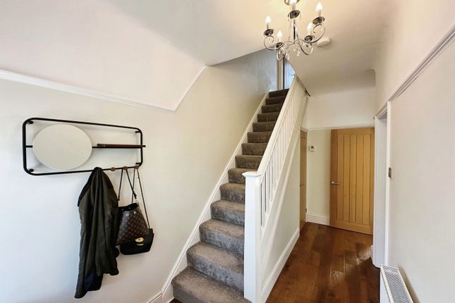 6, Laburnum Avenue, Manchester photo 5