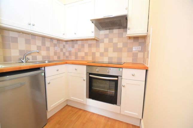 PF4, 15, Dean Park Street, Edinburgh photo 4