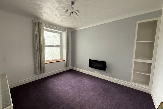 Lounge 2