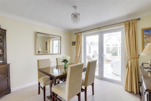 1 Rochester Close, Nottingham photo 4