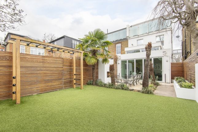 Semi-detached house to rent in Eastbury Road, Kingston Upon Thames