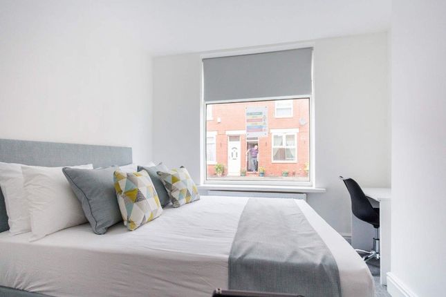 28, Lyndhurst Street, Salford photo 5