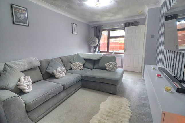 29, Henry Warby Avenue, Elm photo 4