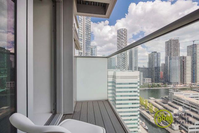 Flat for sale in 3 Pan Peninsula Square, Canary Wharf, London