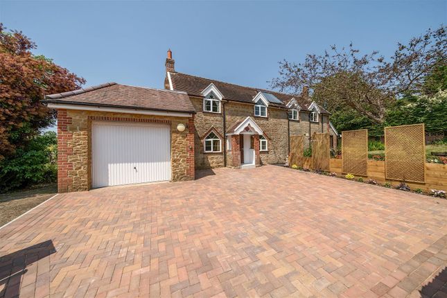 Thumbnail Detached house to rent in Weston Street, Buckhorn Weston, Gillingham