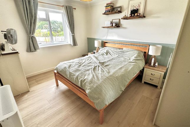 6, Tregarth, St. Austell photo 4