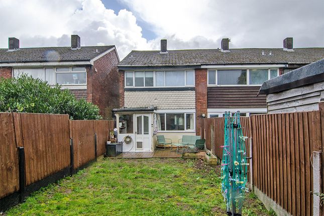 15, Thistledown Avenue, Burntwood photo 3