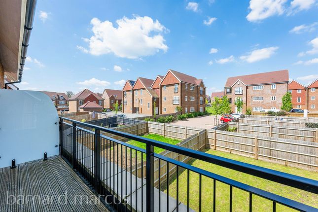 15, Beatrice Square, TADWORTH photo 4