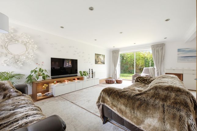 10, Medina Way, Christchurch photo 2
