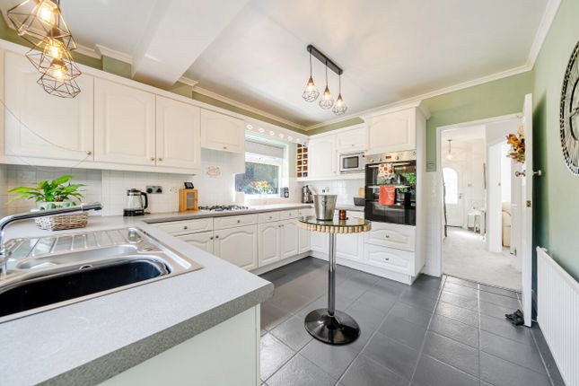 2, Seale Avenue, Manchester photo 3