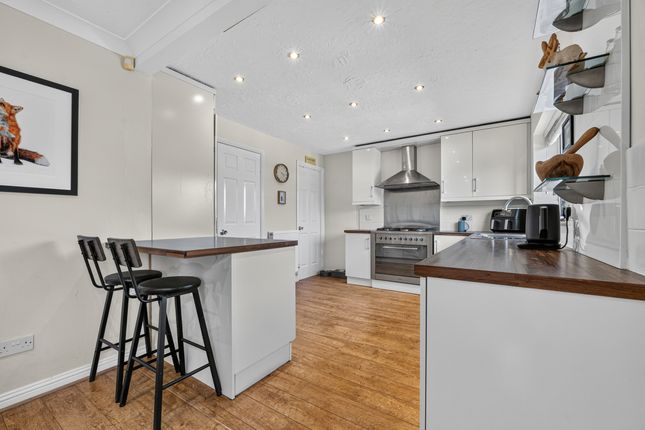 31 Doddington Lane, Newark photo 2