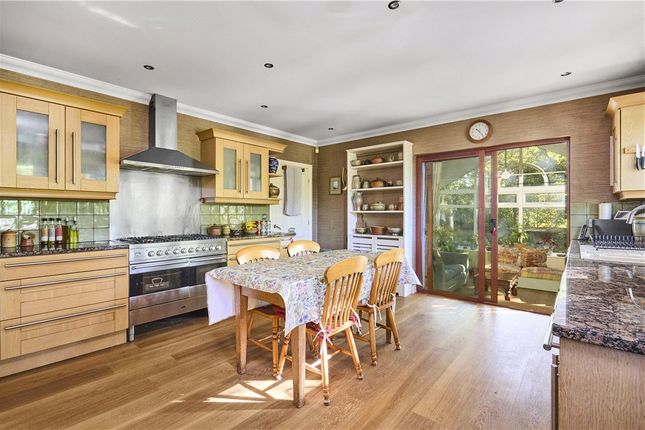 15, Curly Hill, West Yorkshire photo 4