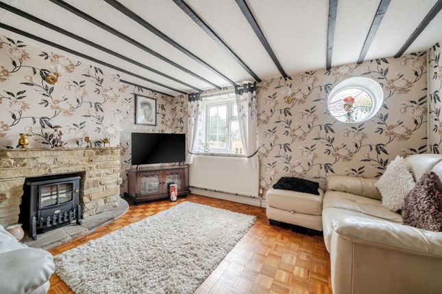 38 Flansham Lane, Bognor Regis photo 3
