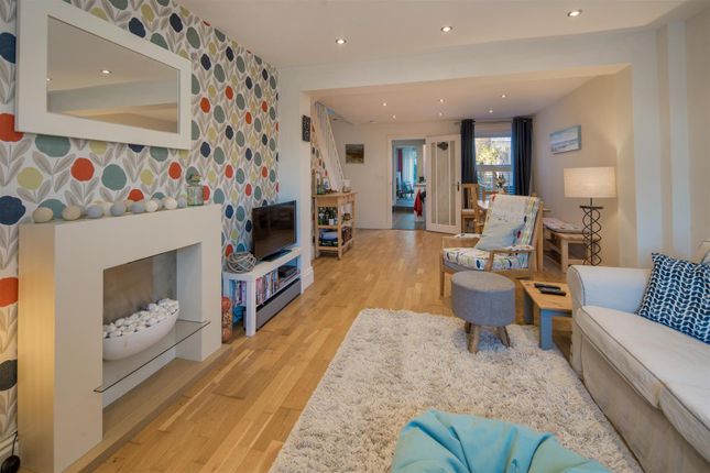7 Solent View, Queens Road, Bembridge photo 2