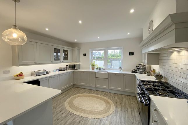 Thackeray House, Hollins Lane, Harrogate photo 3