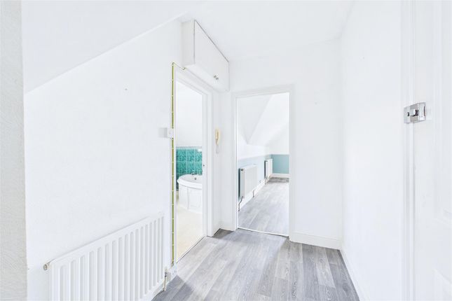 Flat 4, 20, Victoria Road, Clevedon photo 4