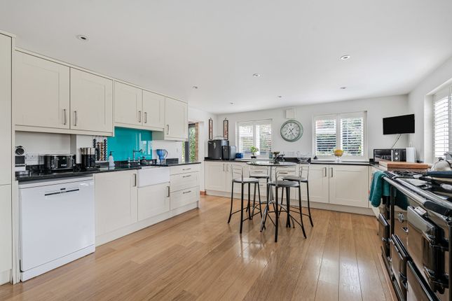 29, Chavenage Lane, Gloucestershire photo 2
