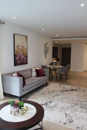 Flat for sale in Parr's Way, London