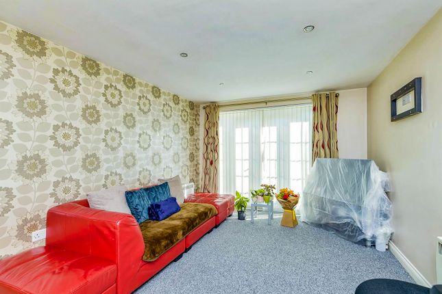 Flat for sale in Birkby Close, Hamilton, Leicester