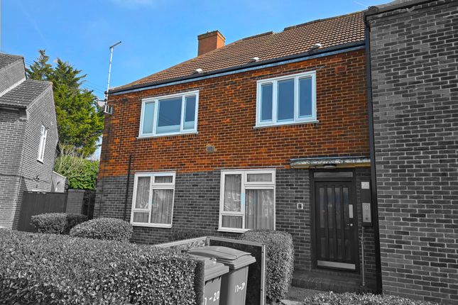 20 Coppice Path, Chigwell photo 2