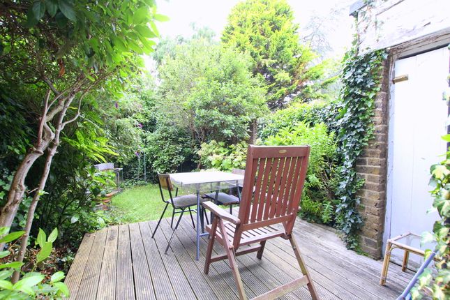 Trevor Road, Wimbledon photo 2