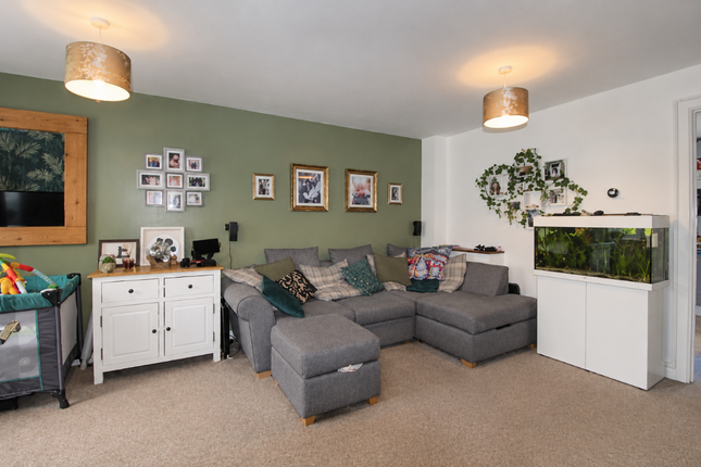 12 Chimney Way, Bedford photo 4
