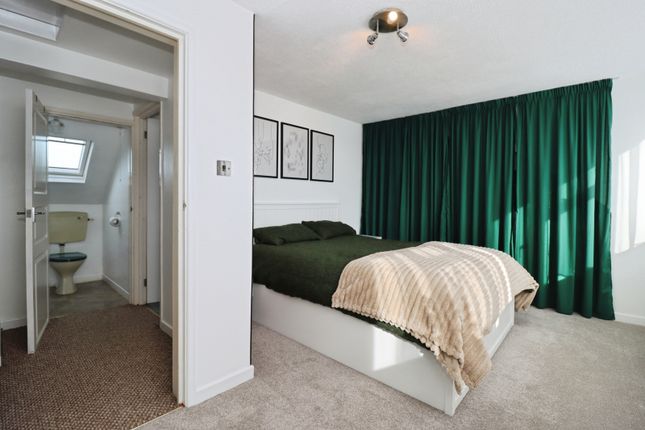 Flat, 824, Filton Avenue, Avon photo 2